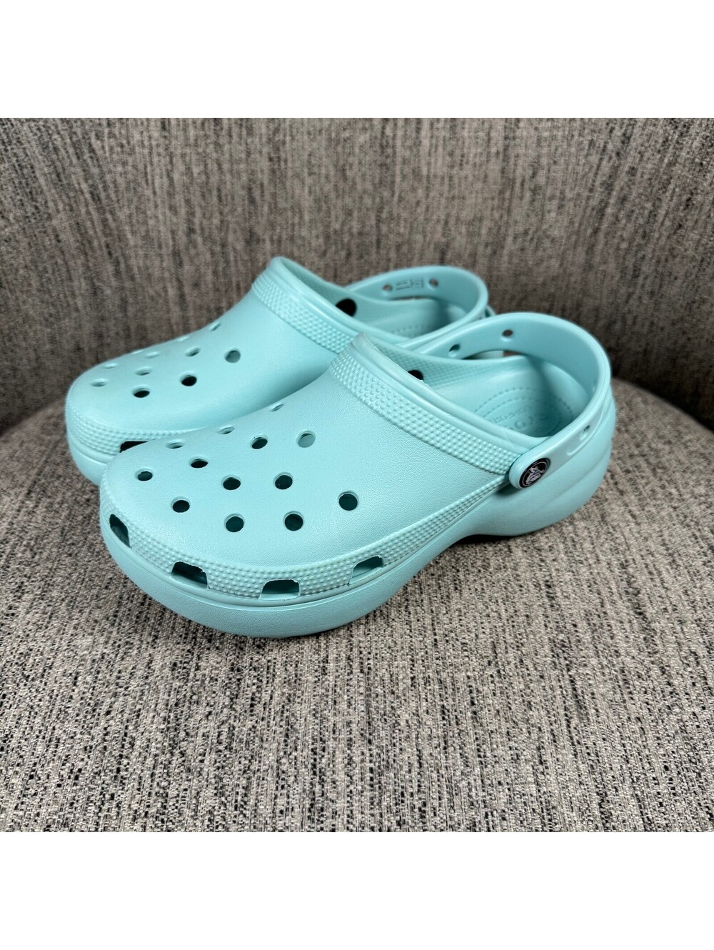 Crocs Classic Bae Platform NEW Clogs NEW Womens 8 Light Aqua Blue Slip On Shoes